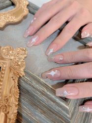 -HUII NAIL绘京美甲美睫会馆