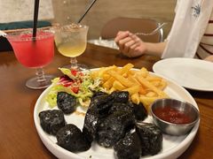 -mordew加州日记西餐&小酒馆(新天地店)