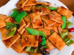 -三居鲁味坊黄焖鸡(山大路店)