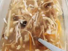 酸辣汤-小姜锅贴(凤凰街店)