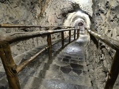 -龙水峡地缝景区