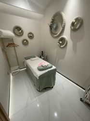 -芳朵美容养生SPA