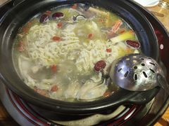 -濠轩阁特色生蚝火锅(水湾路店)