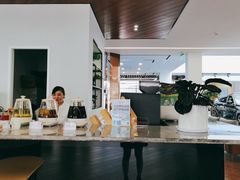 -宁波宝信宝马4S店(江北日湖店)