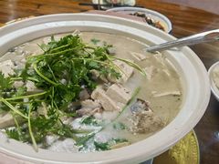 -芦茨金富饭庄·25年老字号·专做稻草鸡