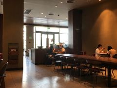 大堂-星巴克(广州百信广场东区店)