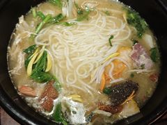 -银米·云南传统过桥米线(双廊黑金冠店)