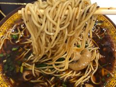 -胥佳烧鸡公牛肉面馆