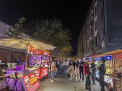-南湖公园地摊集市