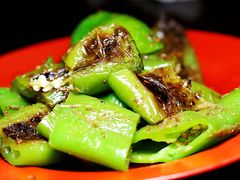 -清真磊磊烧烤老店(饮虎池街34号店)