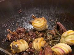 -万里闯关东铁锅炖菜馆(高新旗舰店)