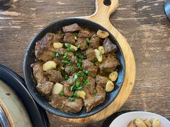 炉火盘烤梅肉-鲜小岛·铜锅涮肉