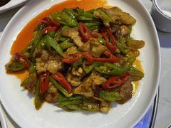 -雪乡人家东北菜·铁锅炖一切(高斯路店)