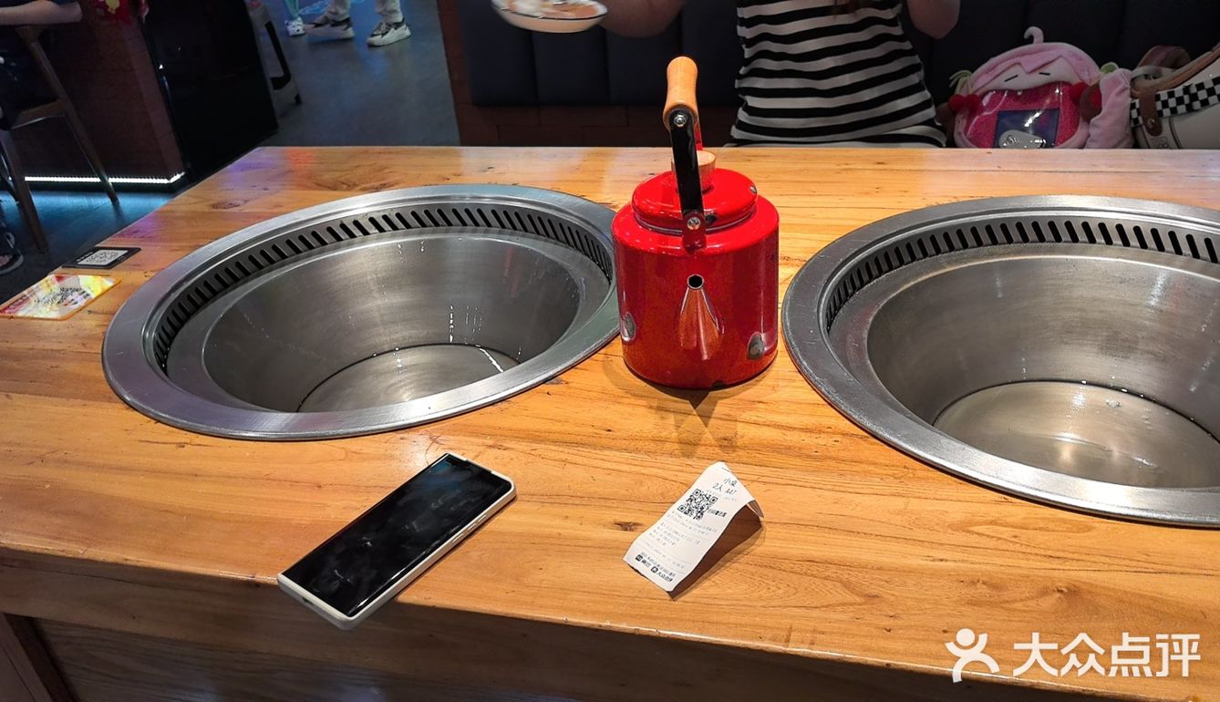 性价比高：这家餐厅的菜品量非常大，性价比极高