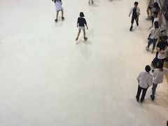 -正佳冰河湾真冰滑冰场