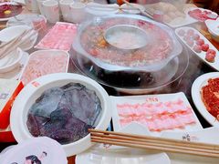 现切三线肉-锅首鲜品火锅(鸳鸯店)