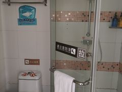 -7天酒店(上海江宁路地铁站玉佛寺店)