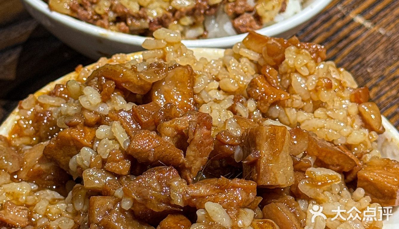 在北京！！我可太喜欢这碗12r的卤肉饭了！！！