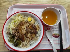 -壹品剁椒猪脚饭(蔡家中央大街店)