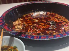 -何师傅美蛙鱼头(汉街店)