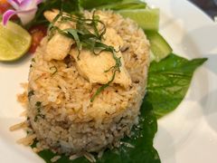 -Chom Cafe and Restaurant