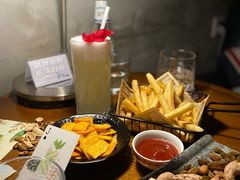 -OX BAR 拉培耶小镇(大连老街店)