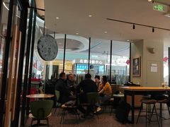 -星巴克(北京枫尚奥莱店)