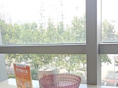 -巧克力渔家.小船海鲜胶东菜(三浴场店)