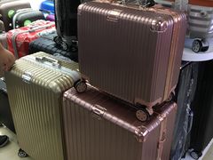 -义乌小商品批发市场(中国小商品城·篁园服装市场店)