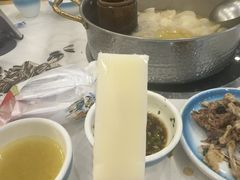 -朴小妹人参鸡汤火锅(长白山万达店)