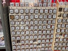 -潮品挚尚(五角场苏宁易购店)