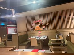 -海底捞火锅(曹安公路店)