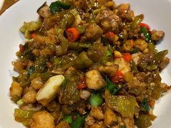 双椒炒鸡-胡子大厨·超级小炒肉(晶耀前滩店)