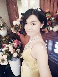 -现代经典婚纱摄影