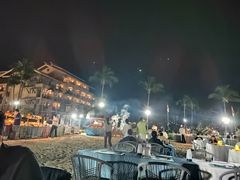 -亚龙湾希尔顿自助餐厅·海鲜·烧烤·沙滩BBQ·现场乐队