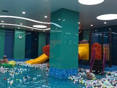 -Swim斯卫姆国际儿童游泳中心(红博中央公园店)
