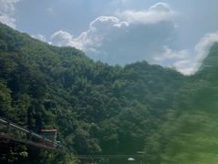 -安吉龙王山峡谷漂流