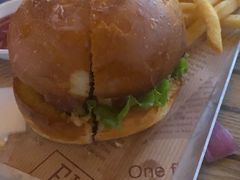 -LENBACH兰巴赫西餐啤酒坊(大连东港店)
