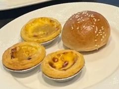 -亚洲国际大酒店·云顶阁旋转自助餐厅