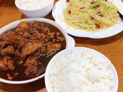-三居鲁味坊黄焖鸡(山大路店)