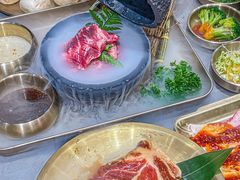 -龙虾奇迹泥炉烤肉(大华三路店)