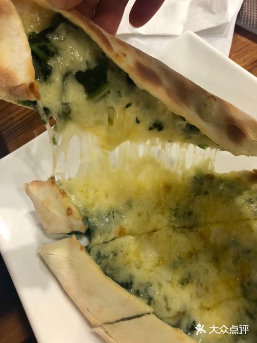 TUK土耳其餐厅·下午茶(卢湾店)菠菜芝士披萨图片