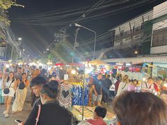 -周日夜市