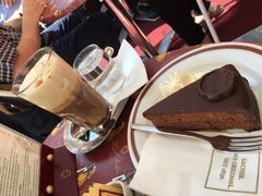 -Cafe Sacher(WIEN)