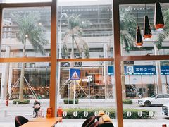 靠窗位-COSTA COFFEE(阿里中心店)