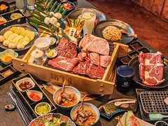 -铭牛烧肉·和牛海鲜自助(高新月牙湖店)