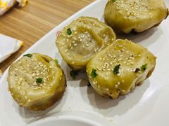-小杨生煎(金山百联购物中心3楼店)