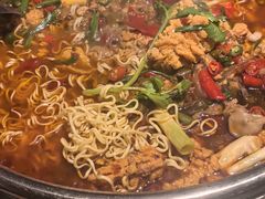 -牟记江湖重庆地标特色菜鱼蛋海鲜羊蝎子(巴南区黑金冠十多年好店)