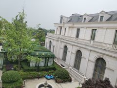 -上海玫瑰园度假酒店
