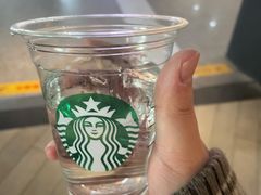 -星巴克(上海虹桥新天地二店)